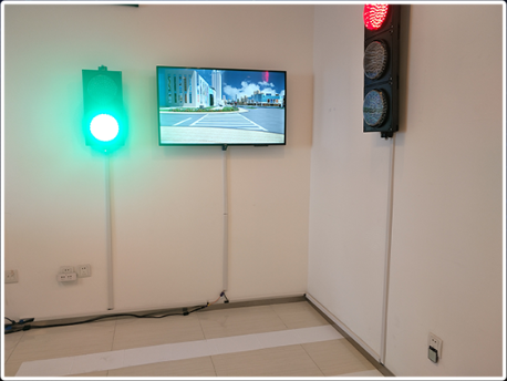 模拟红绿灯过马路体验系统应用展示.png